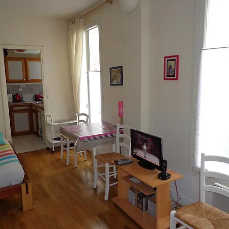 Alesia Grand Studio Appartamento Parigi